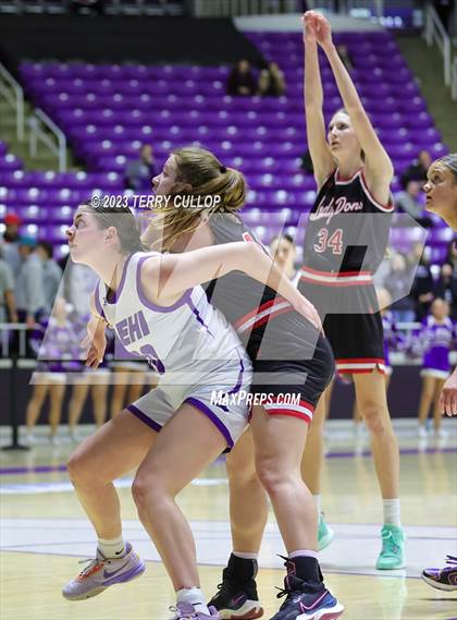 Thumbnail 1 in Lehi vs. Spanish Fork (UHSAA 5A Quarterfinal) photogallery.