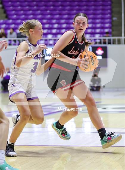 Thumbnail 1 in Lehi vs. Spanish Fork (UHSAA 5A Quarterfinal) photogallery.