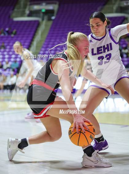 Thumbnail 1 in Lehi vs. Spanish Fork (UHSAA 5A Quarterfinal) photogallery.