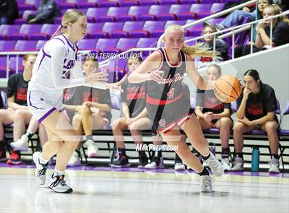 Thumbnail 3 in Lehi vs. Spanish Fork (UHSAA 5A Quarterfinal) photogallery.