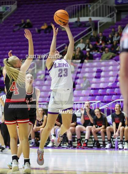 Thumbnail 3 in Lehi vs. Spanish Fork (UHSAA 5A Quarterfinal) photogallery.