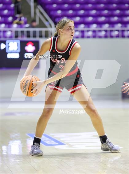 Thumbnail 2 in Lehi vs. Spanish Fork (UHSAA 5A Quarterfinal) photogallery.