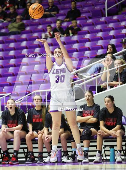 Thumbnail 1 in Lehi vs. Spanish Fork (UHSAA 5A Quarterfinal) photogallery.