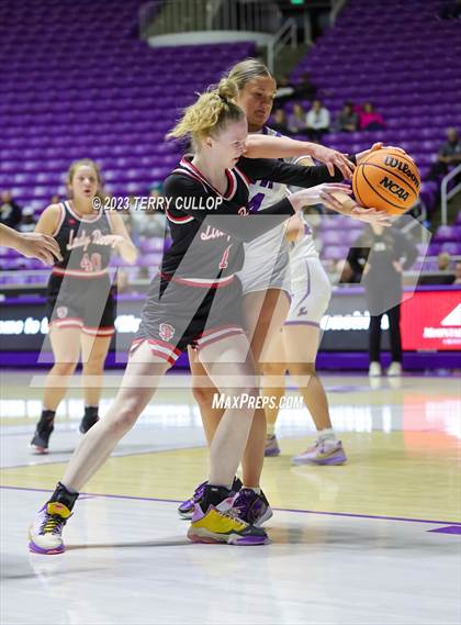 Thumbnail 3 in Lehi vs. Spanish Fork (UHSAA 5A Quarterfinal) photogallery.