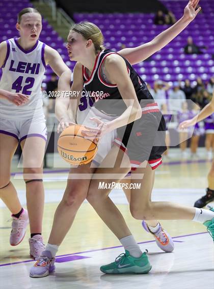 Thumbnail 3 in Lehi vs. Spanish Fork (UHSAA 5A Quarterfinal) photogallery.