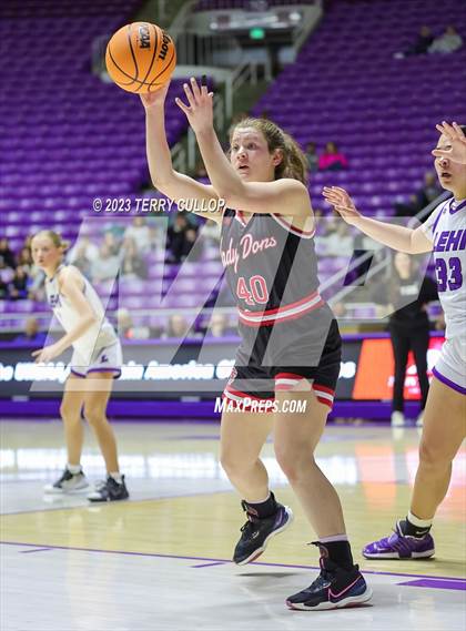Thumbnail 1 in Lehi vs. Spanish Fork (UHSAA 5A Quarterfinal) photogallery.