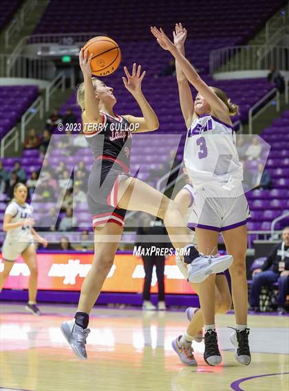 Thumbnail 2 in Lehi vs. Spanish Fork (UHSAA 5A Quarterfinal) photogallery.