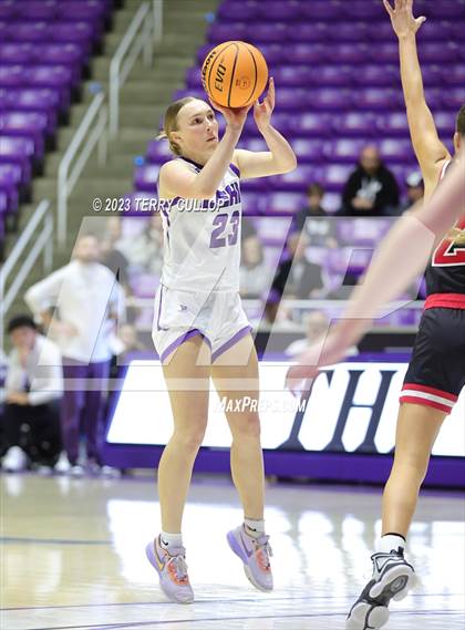 Thumbnail 2 in Lehi vs. Spanish Fork (UHSAA 5A Quarterfinal) photogallery.