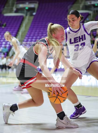 Thumbnail 2 in Lehi vs. Spanish Fork (UHSAA 5A Quarterfinal) photogallery.