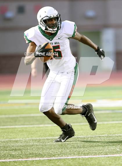 Thumbnail 2 in Smoky Hill @ Legend photogallery.