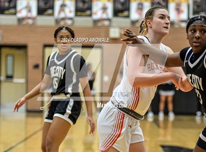 Thumbnail 3 in Duncanville vs. Rockwall (UIL 6A Region II Area) photogallery.