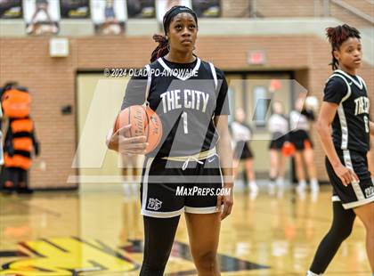 Thumbnail 3 in Duncanville vs. Rockwall (UIL 6A Region II Area) photogallery.