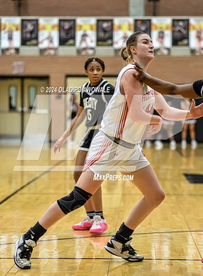Thumbnail 2 in Duncanville vs. Rockwall (UIL 6A Region II Area) photogallery.