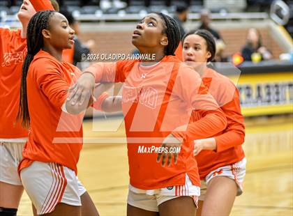 Thumbnail 3 in Duncanville vs. Rockwall (UIL 6A Region II Area) photogallery.