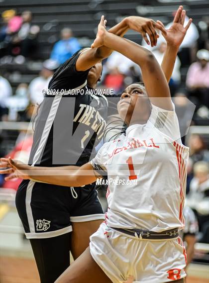 Thumbnail 2 in Duncanville vs. Rockwall (UIL 6A Region II Area) photogallery.