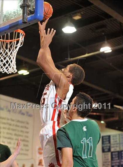 Thumbnail 2 in Skyline vs. Harvard-Westlake (MaxPreps Holiday Classic) photogallery.