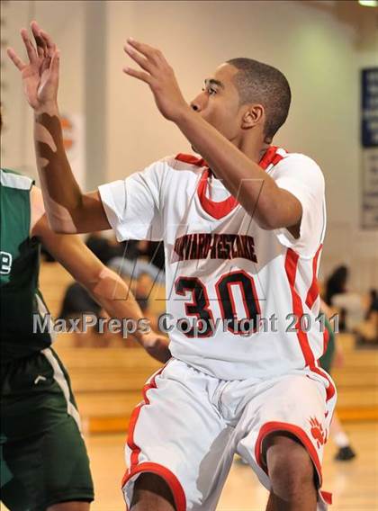 Thumbnail 1 in Skyline vs. Harvard-Westlake (MaxPreps Holiday Classic) photogallery.