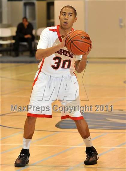 Thumbnail 2 in Skyline vs. Harvard-Westlake (MaxPreps Holiday Classic) photogallery.
