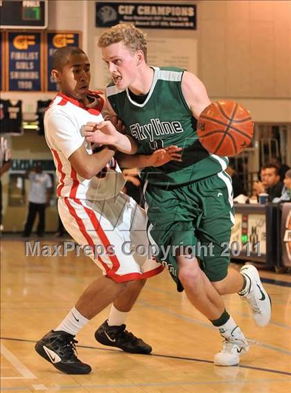 Thumbnail 1 in Skyline vs. Harvard-Westlake (MaxPreps Holiday Classic) photogallery.