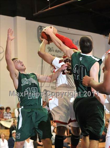 Thumbnail 3 in Skyline vs. Harvard-Westlake (MaxPreps Holiday Classic) photogallery.
