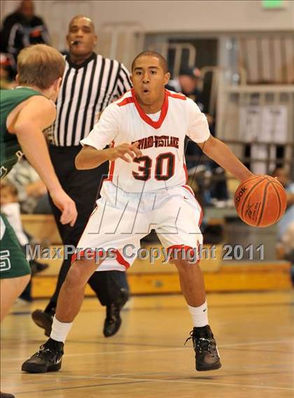 Thumbnail 1 in Skyline vs. Harvard-Westlake (MaxPreps Holiday Classic) photogallery.
