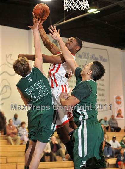 Thumbnail 3 in Skyline vs. Harvard-Westlake (MaxPreps Holiday Classic) photogallery.