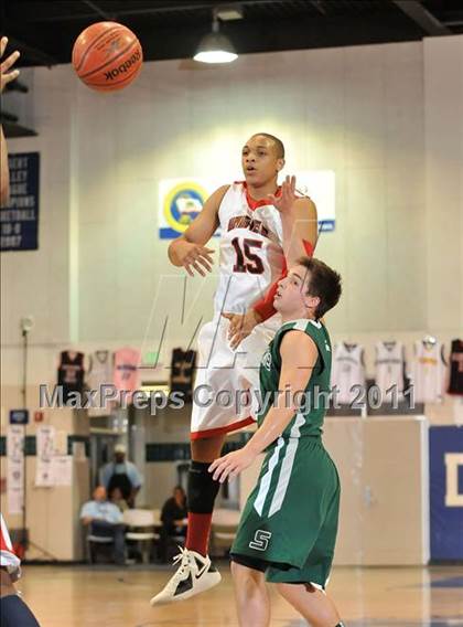 Thumbnail 2 in Skyline vs. Harvard-Westlake (MaxPreps Holiday Classic) photogallery.