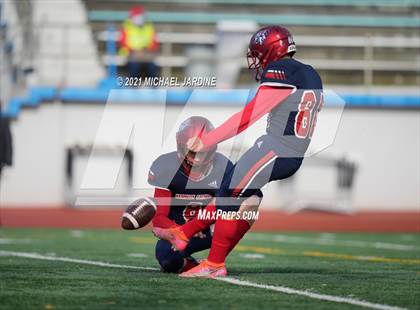 Thumbnail 3 in North Creek @ Kennedy Catholic (WIAA 4A Playoff) photogallery.