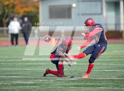 Thumbnail 1 in North Creek @ Kennedy Catholic (WIAA 4A Playoff) photogallery.