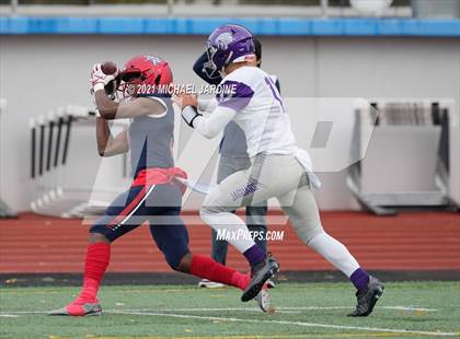 Thumbnail 2 in North Creek @ Kennedy Catholic (WIAA 4A Playoff) photogallery.