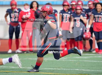 Thumbnail 3 in North Creek @ Kennedy Catholic (WIAA 4A Playoff) photogallery.