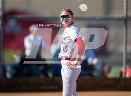 Thumbnail 2 in Ida B. Wells vs. Westview (OSAA 6A Round 1) photogallery.