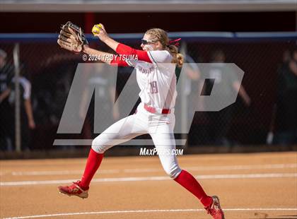 Thumbnail 2 in Ida B. Wells vs. Westview (OSAA 6A Round 1) photogallery.