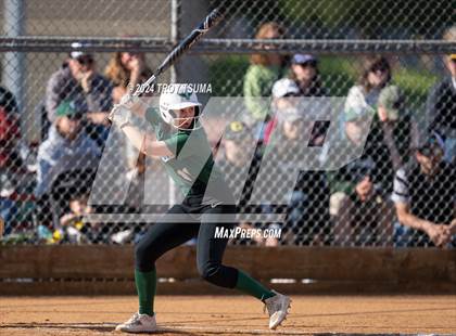 Thumbnail 2 in Ida B. Wells vs. Westview (OSAA 6A Round 1) photogallery.