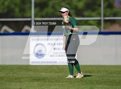 Thumbnail 3 in Ida B. Wells vs. Westview (OSAA 6A Round 1) photogallery.
