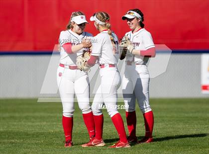 Thumbnail 1 in Ida B. Wells vs. Westview (OSAA 6A Round 1) photogallery.