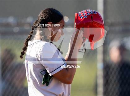 Thumbnail 2 in Ida B. Wells vs. Westview (OSAA 6A Round 1) photogallery.
