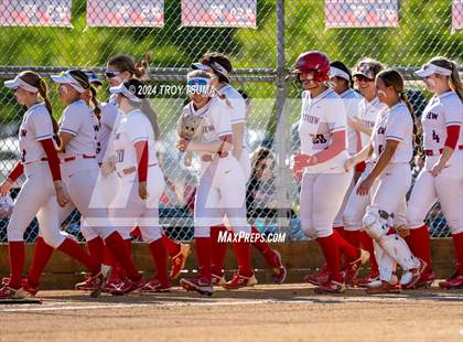 Thumbnail 2 in Ida B. Wells vs. Westview (OSAA 6A Round 1) photogallery.