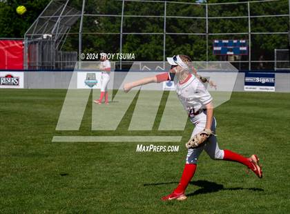 Thumbnail 2 in Ida B. Wells vs. Westview (OSAA 6A Round 1) photogallery.