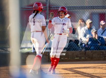 Thumbnail 2 in Ida B. Wells vs. Westview (OSAA 6A Round 1) photogallery.