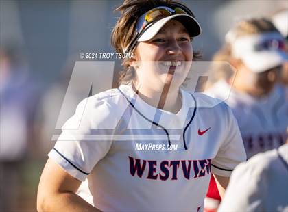 Thumbnail 2 in Ida B. Wells vs. Westview (OSAA 6A Round 1) photogallery.