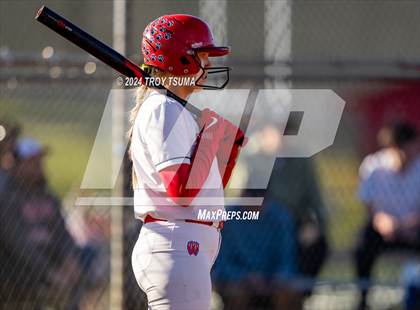Thumbnail 3 in Ida B. Wells vs. Westview (OSAA 6A Round 1) photogallery.
