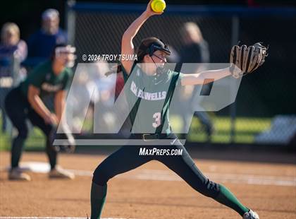 Thumbnail 3 in Ida B. Wells vs. Westview (OSAA 6A Round 1) photogallery.