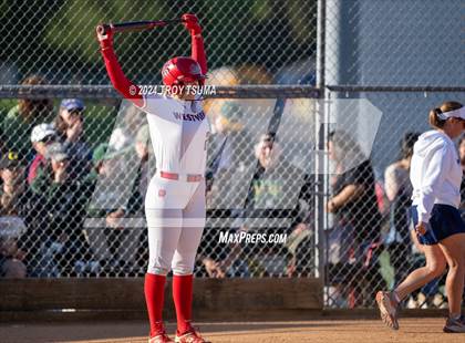 Thumbnail 2 in Ida B. Wells vs. Westview (OSAA 6A Round 1) photogallery.