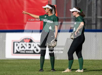 Thumbnail 3 in Ida B. Wells vs. Westview (OSAA 6A Round 1) photogallery.