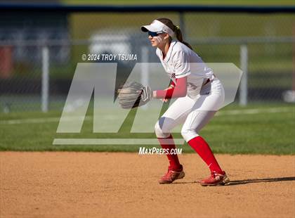 Thumbnail 3 in Ida B. Wells vs. Westview (OSAA 6A Round 1) photogallery.