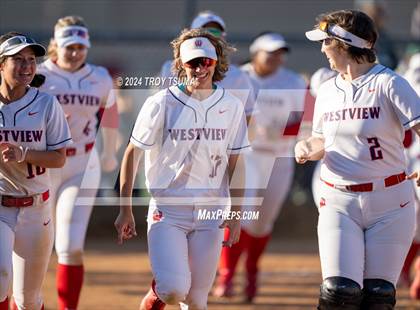 Thumbnail 2 in Ida B. Wells vs. Westview (OSAA 6A Round 1) photogallery.
