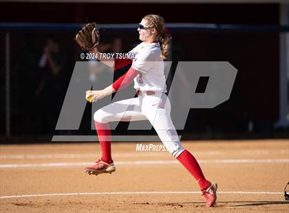 Thumbnail 3 in Ida B. Wells vs. Westview (OSAA 6A Round 1) photogallery.