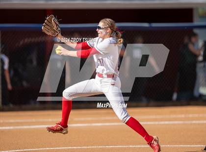 Thumbnail 1 in Ida B. Wells vs. Westview (OSAA 6A Round 1) photogallery.