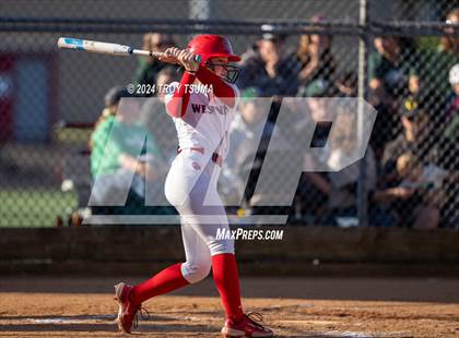 Thumbnail 3 in Ida B. Wells vs. Westview (OSAA 6A Round 1) photogallery.